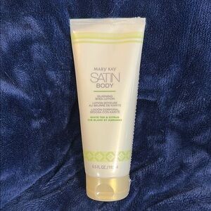 Mary Kay Satin Body Silkening Lotion - White Tea & Citrus